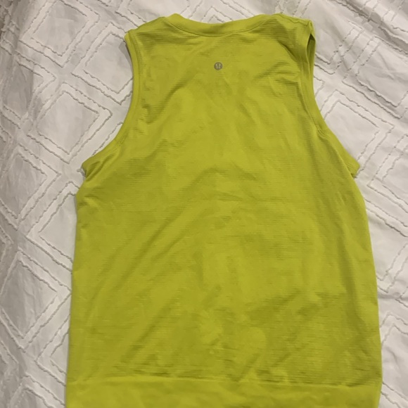 Lululu lemon tank - Picture 2 of 2